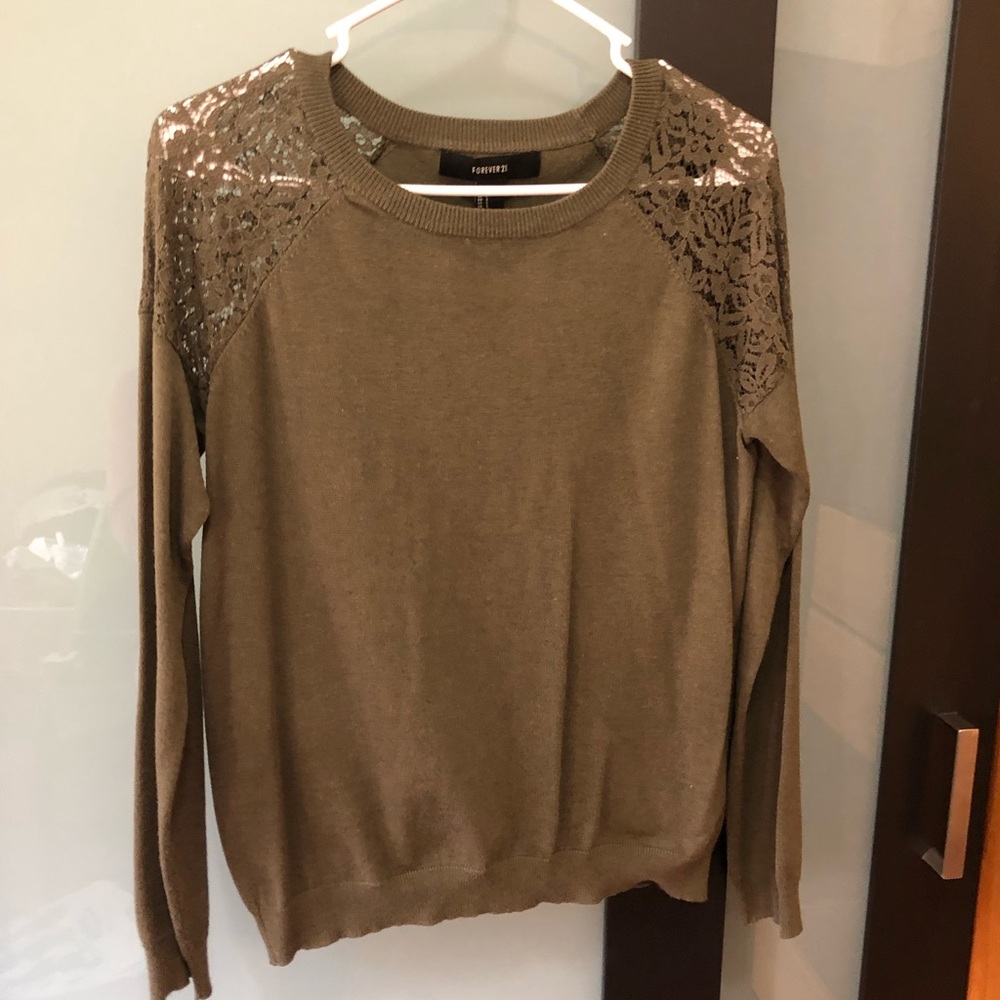 Lace shoulder pullover